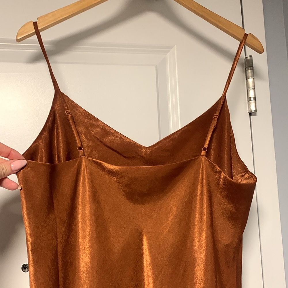 🧡Satin slip dress (in burnt orange, cover pic for fit only)